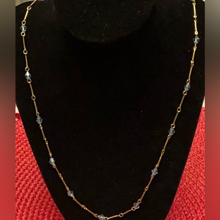 Worthington Blue Faceted Beaded Gold Tone Necklace 12$